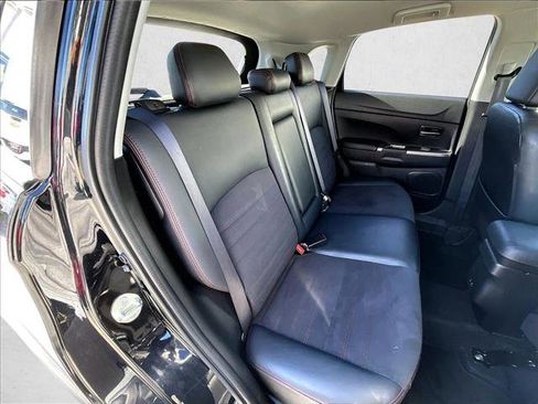 Used 2022 Mitsubishi Outlander Sport SE image 29