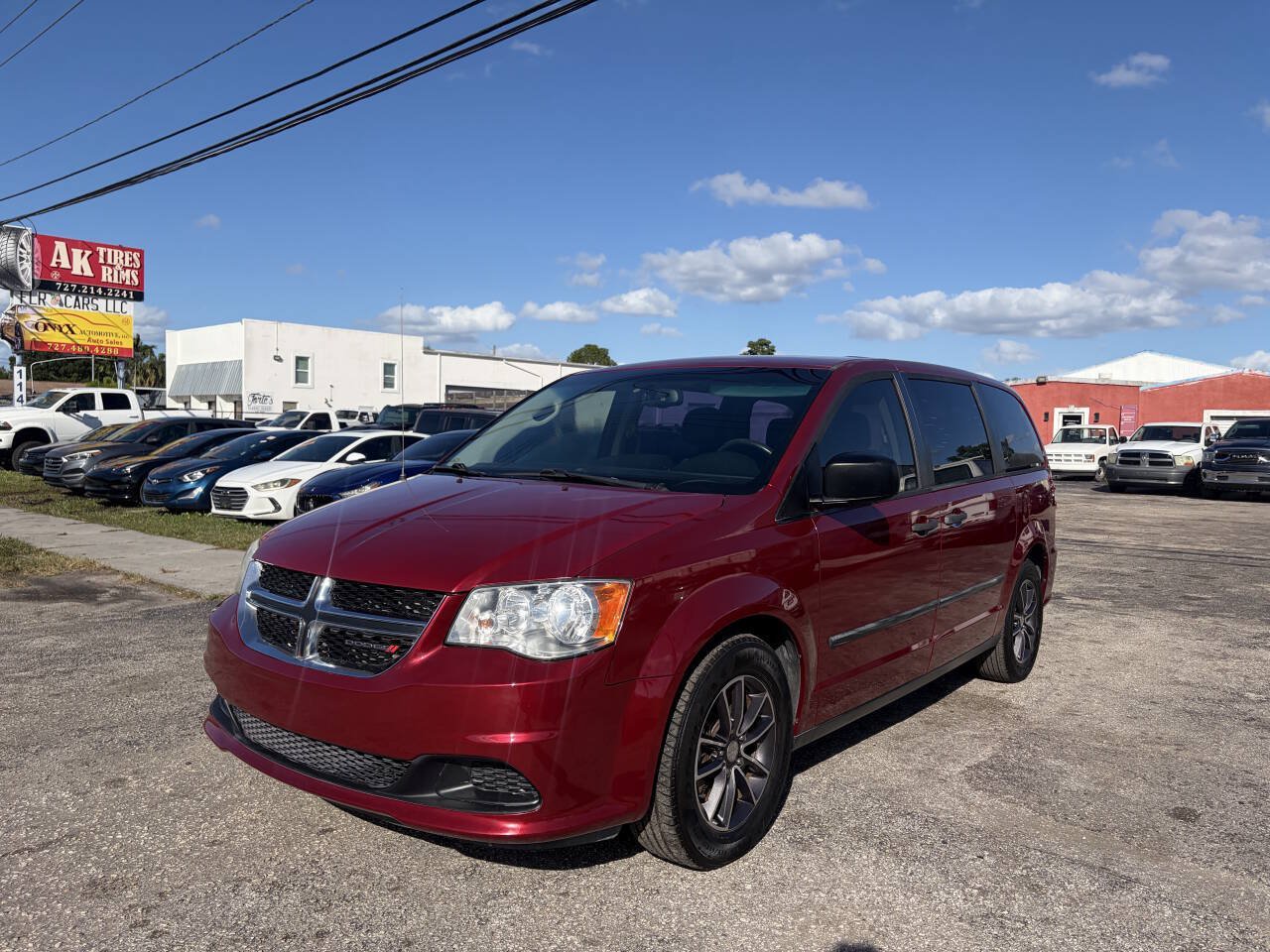 Used 2016 Dodge Grand Caravan American Value Package w/ UConnect Hands-Free Group FWD image 8