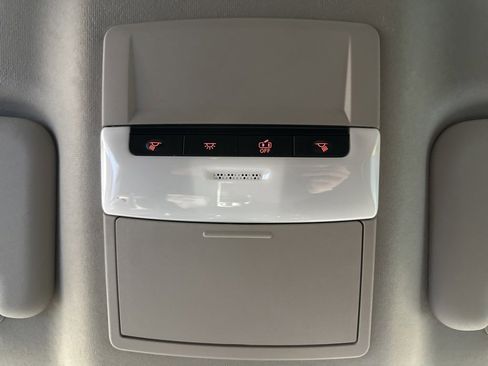 Used 2025 Nissan Sentra SV image 25