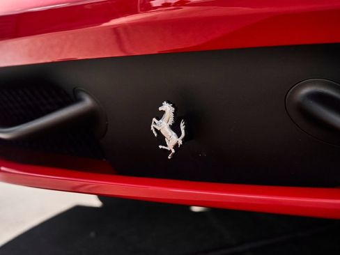 Used 2012 Ferrari 458 Spider RWD image 9