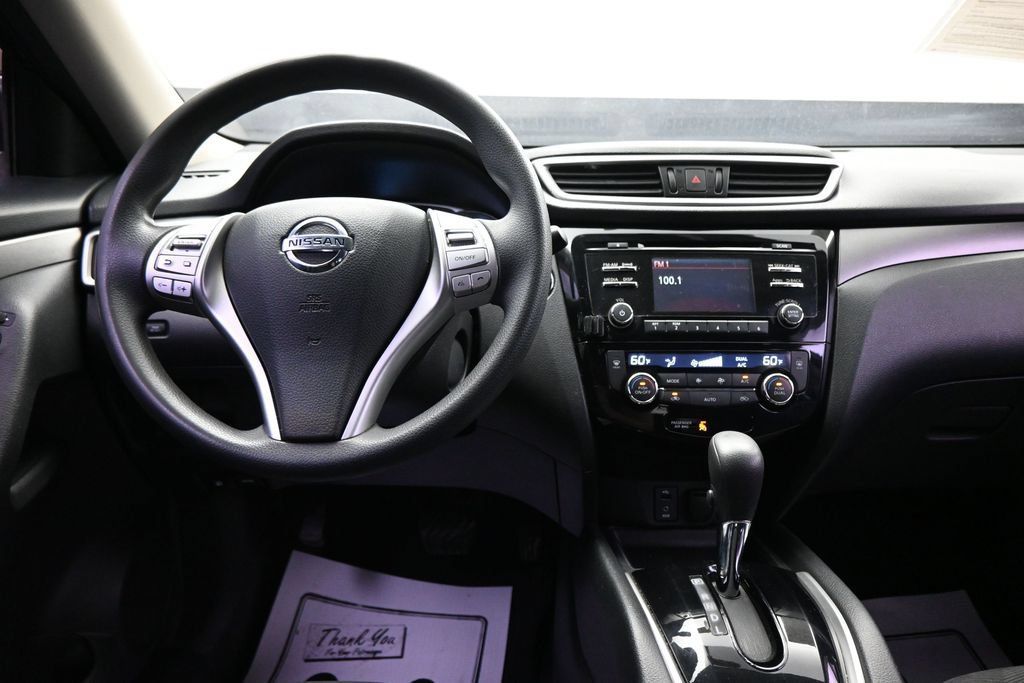 Used 2015 Nissan Rogue SV AWD/4WD image 13
