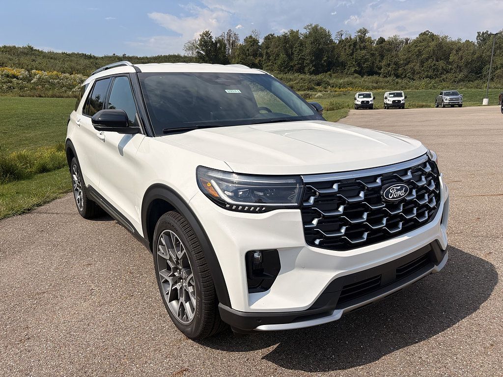 New 2027 Ford Explorer Platinum w/ 3.0L Ultimate Package AWD/4WD image 7