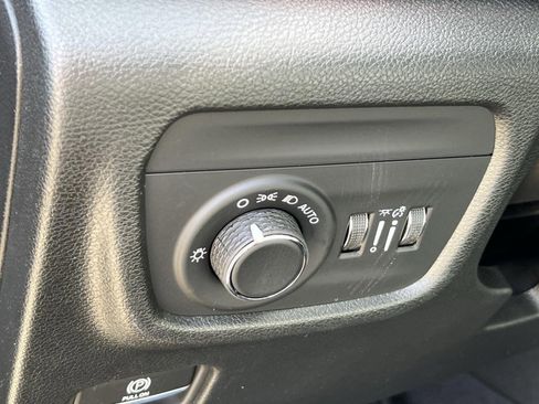 New 2025 Jeep Grand Cherokee L Laredo w/ Luxury Tech Group I image 21