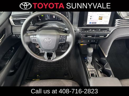Used 2025 Toyota Camry LE FWD image 18