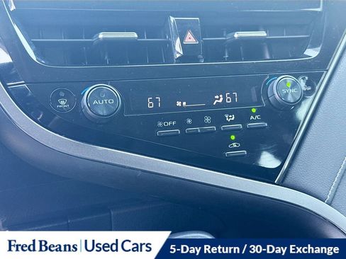 Used 2023 Toyota Camry SE FWD image 18