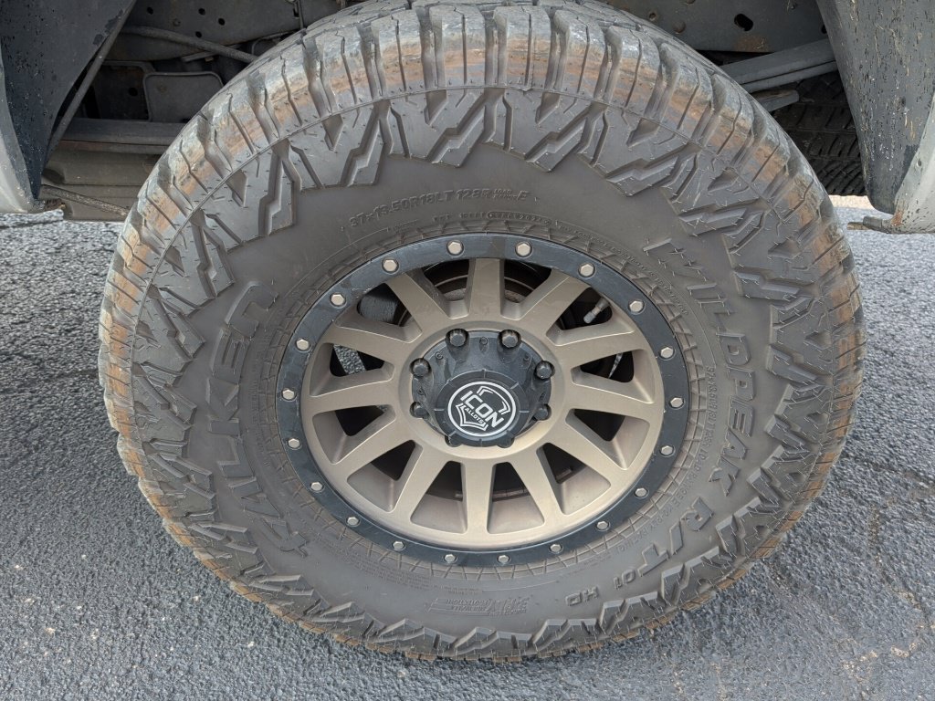 Used 2014 Ford F250 Lariat w/ Chrome Package AWD/4WD image 9