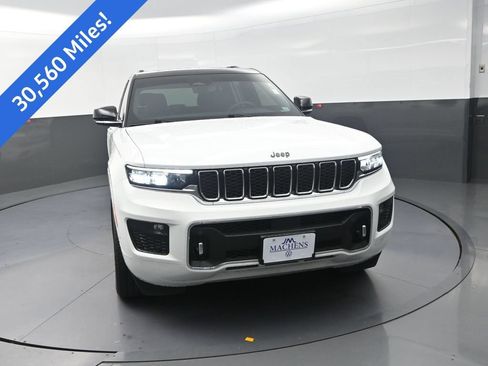 Used 2024 Jeep Grand Cherokee Overland w/ Luxury Tech Group IV AWD/4WD image 2