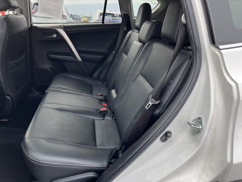 Used 2018 Toyota RAV4 XLE image 16