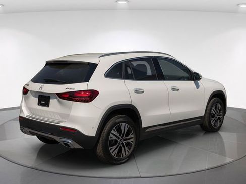 New 2026 Mercedes-Benz GLA 250 4MATIC image 9