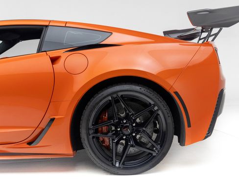 Used 2019 Chevrolet Corvette ZR1 image 9