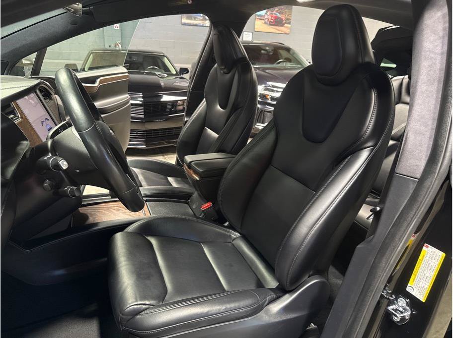 Used 2021 Tesla Model X Long Range AWD/4WD image 7