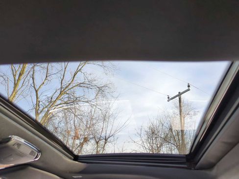 Certified 2025 BMW i4 xDrive40i w/ Premium Package image 19