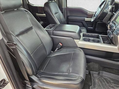 Used 2017 Ford F250 Lariat w/ Lariat Ultimate Package AWD/4WD image 22
