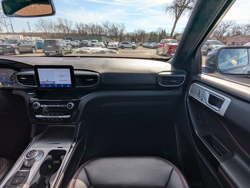 Used 2023 Ford Explorer ST-Line w/ Class IV Trailer Tow Package image 18