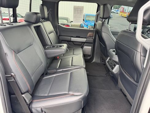 Used 2024 Ford F250 Lariat w/ Lariat Ultimate Package AWD/4WD image 33