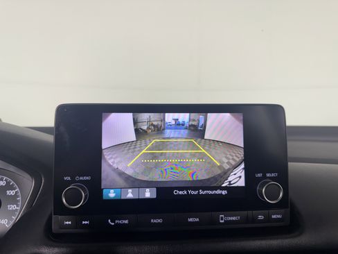 Certified 2025 Honda HR-V LX image 26