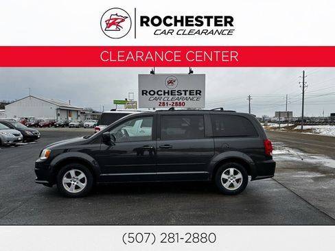 Used 2012 Dodge Grand Caravan SXT image 1