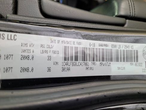 Used 2018 Jeep Grand Cherokee Limited image 48