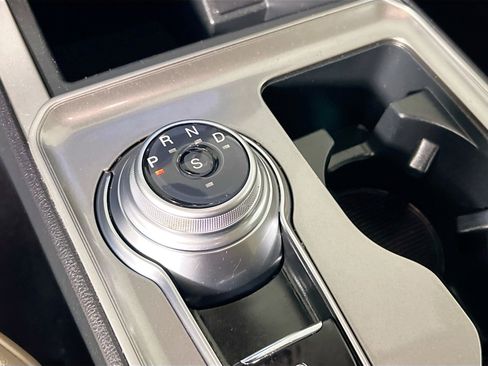 Used 2024 Ford Edge SEL image 25