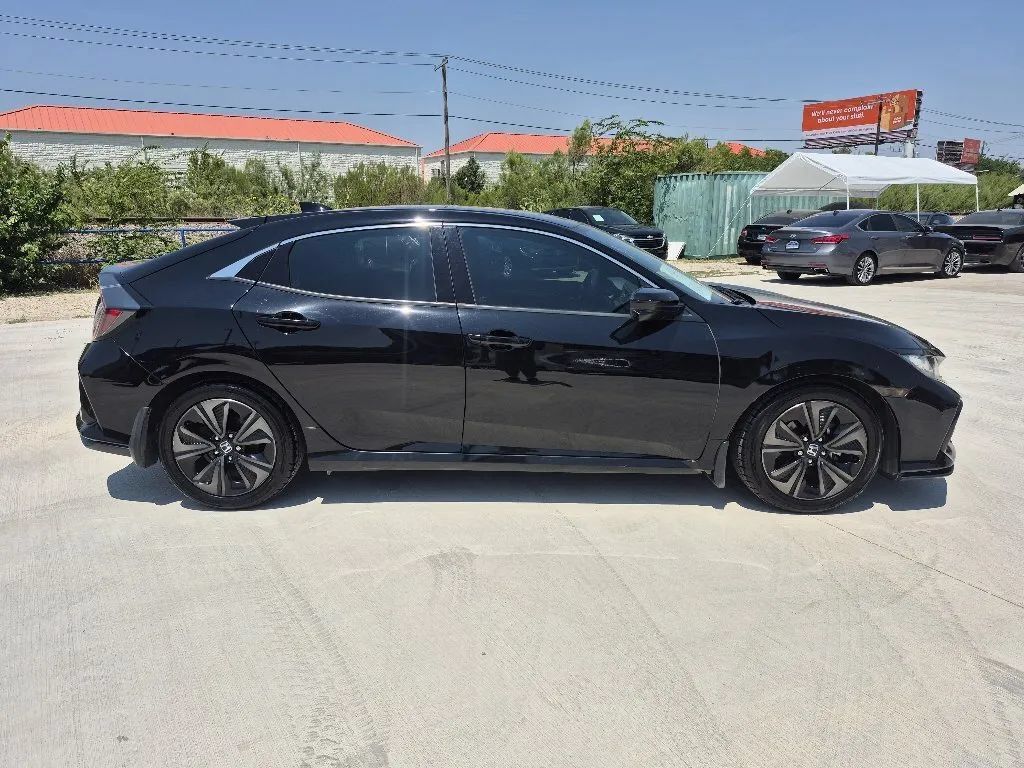 Used 2019 Honda Civic EX image 5