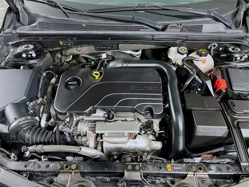 Used 2024 Chevrolet Malibu LT image 27