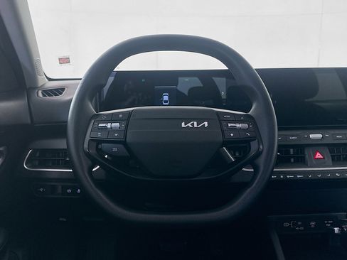 Used 2025 Kia K4 FWD image 18