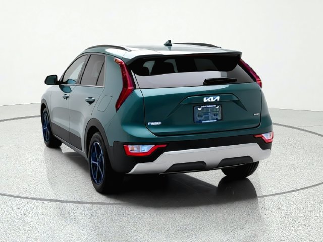 Certified 2024 Kia Niro EX FWD image 4