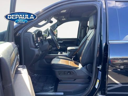 Used 2024 Chevrolet Silverado 3500 High Country w/ High Country Premium Package image 11