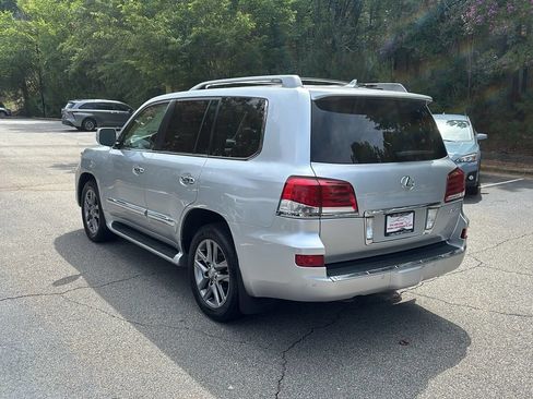Used 2013 Lexus LX 570 4WD w/ Luxury Pkg image 7