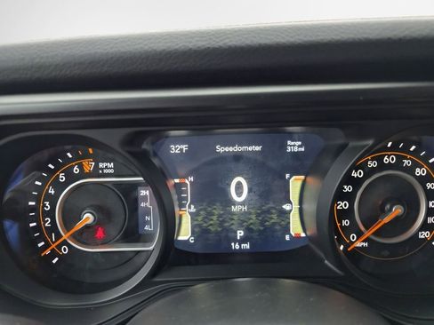 New 2026 Jeep Gladiator Sport image 10