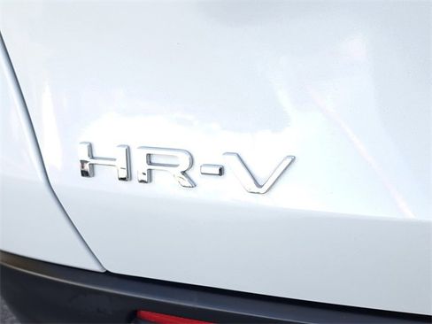 Certified 2023 Honda HR-V LX image 8