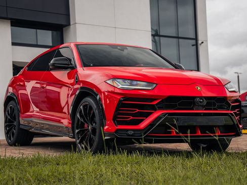 Used 2020 Lamborghini Urus AWD/4WD image 8