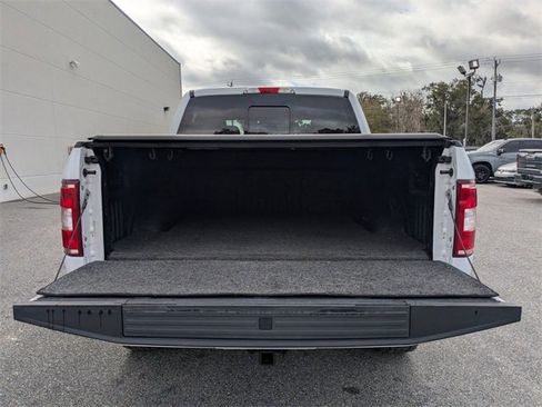 Used 2019 Ford F150 Lariat w/ Max Trailer Tow Package image 12