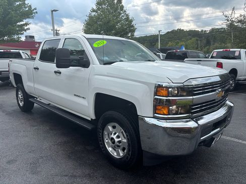 Used 2015 Chevrolet Silverado 2500 LT image 4