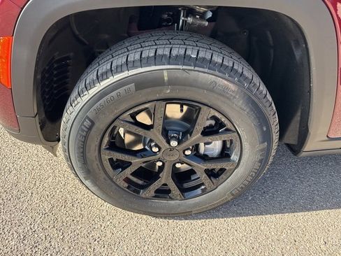 New 2025 Jeep Grand Cherokee L Altitude image 8