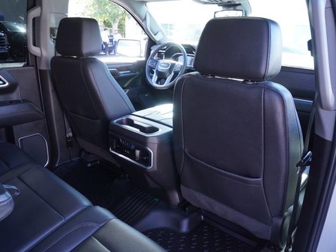 Certified 2022 GMC Sierra 1500 SLT w/ SLT Premium Plus Package image 11