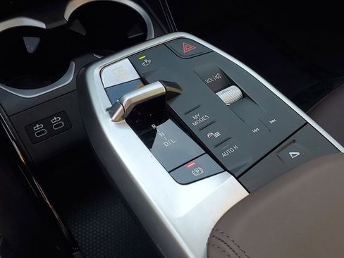 Used 2025 BMW X2 xDrive28i image 28