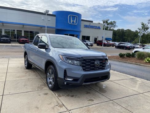 New 2026 Honda Ridgeline TrailSport image 2