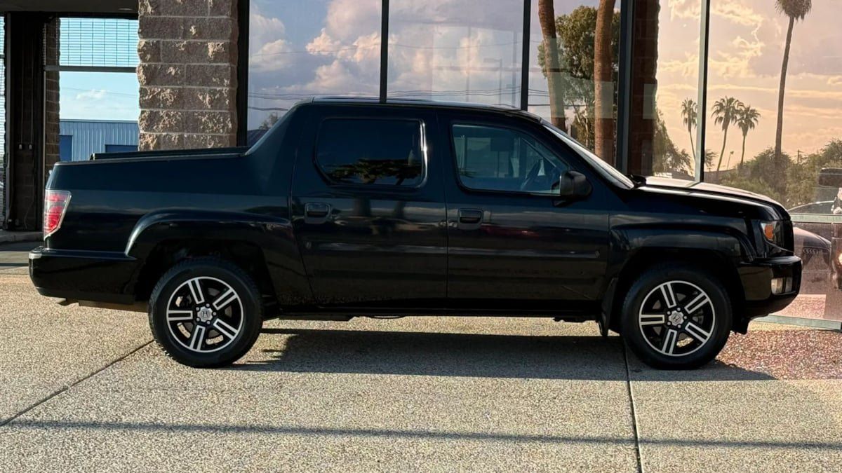 Used 2013 Honda Ridgeline Sport image 14