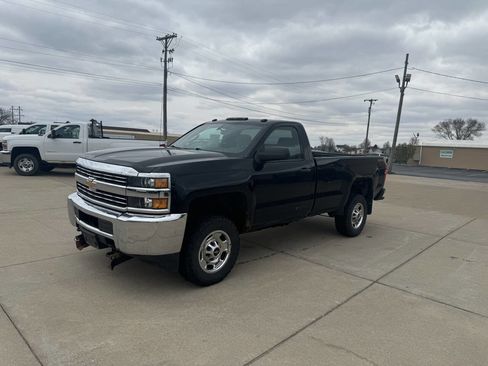 Used 2015 Chevrolet Silverado 2500 W/T w/ WT Fleet Convenience Package image 4