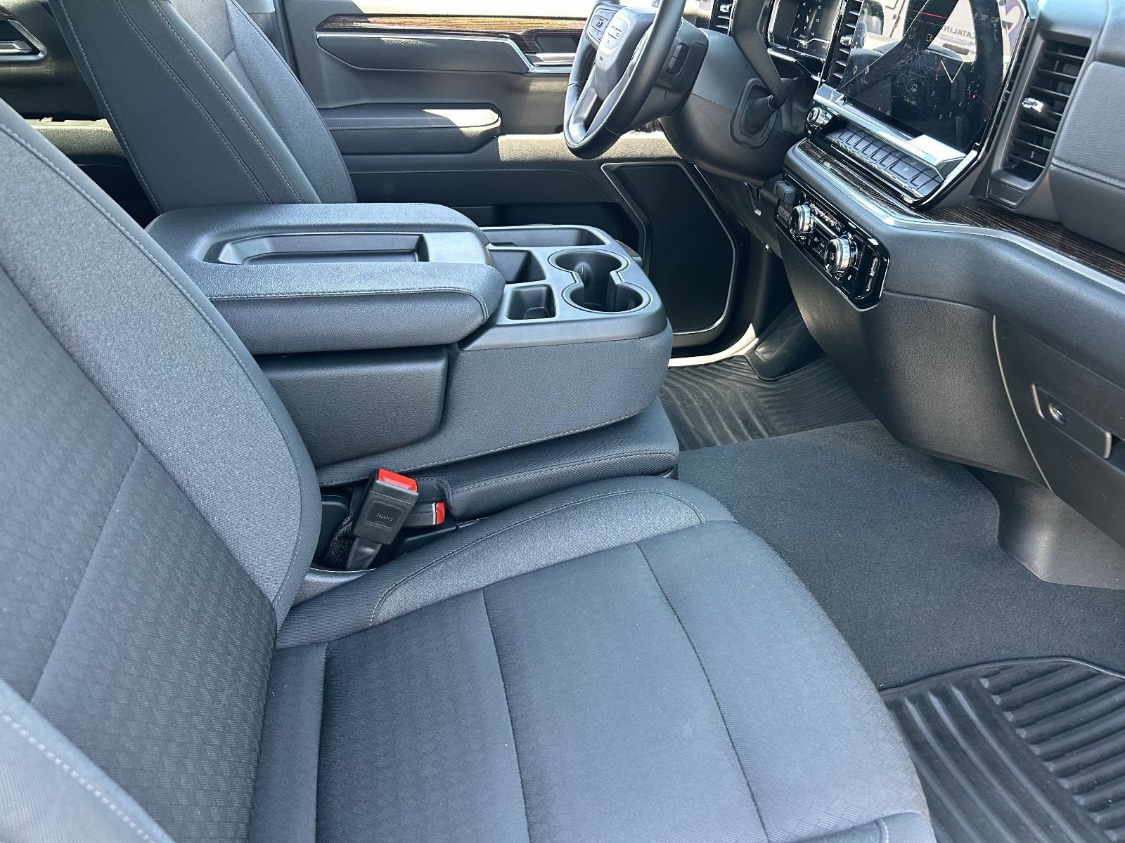 Certified 2025 GMC Sierra 1500 SLE RWD image 12