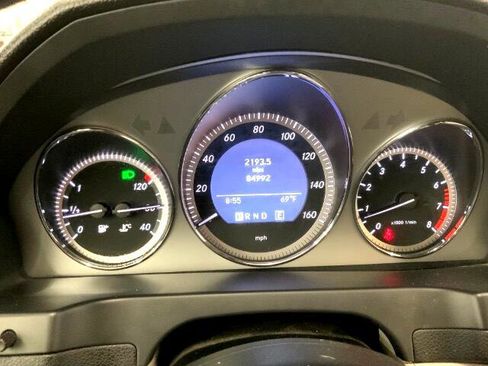 Used 2011 Mercedes-Benz C 300 Sedan image 24