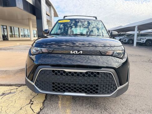 Used 2023 Kia Soul S FWD image 2