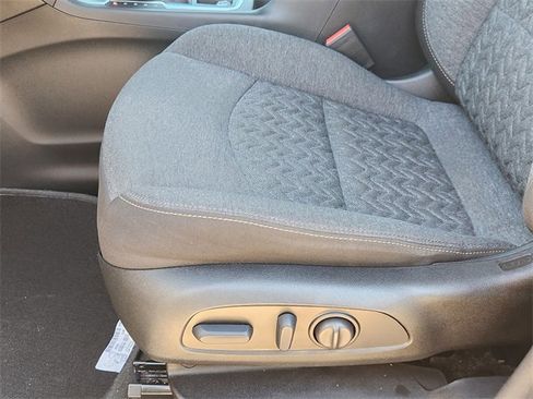 Used 2022 Chevrolet Equinox LT image 23