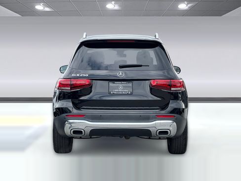 Used 2023 Mercedes-Benz GLB 250 image 9