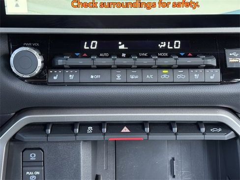 Used 2025 Toyota Tundra Limited w/ Power Package image 18