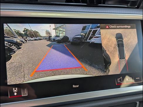 Certified 2025 Audi Q3 2.0T Premium Plus w/ Premium Plus Package image 17