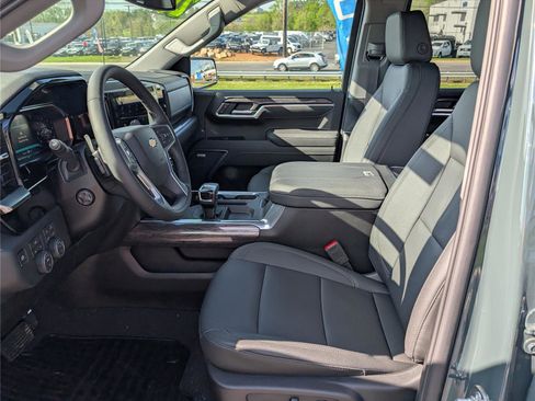 New 2026 Chevrolet Silverado 1500 LTZ w/ LTZ Convenience Package II AWD/4WD image 10