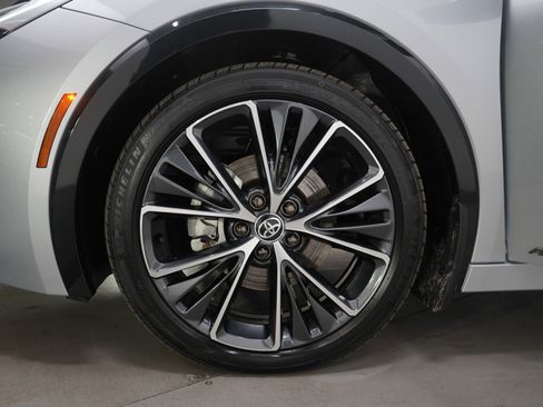 Used 2025 Toyota Prius Limited image 29