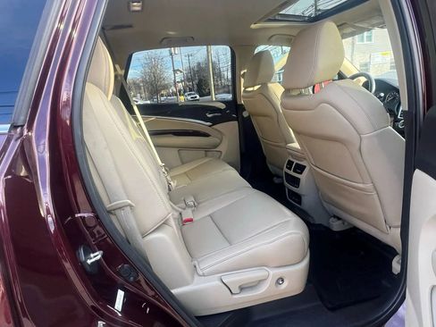 Used 2017 Acura MDX SH-AWD image 32